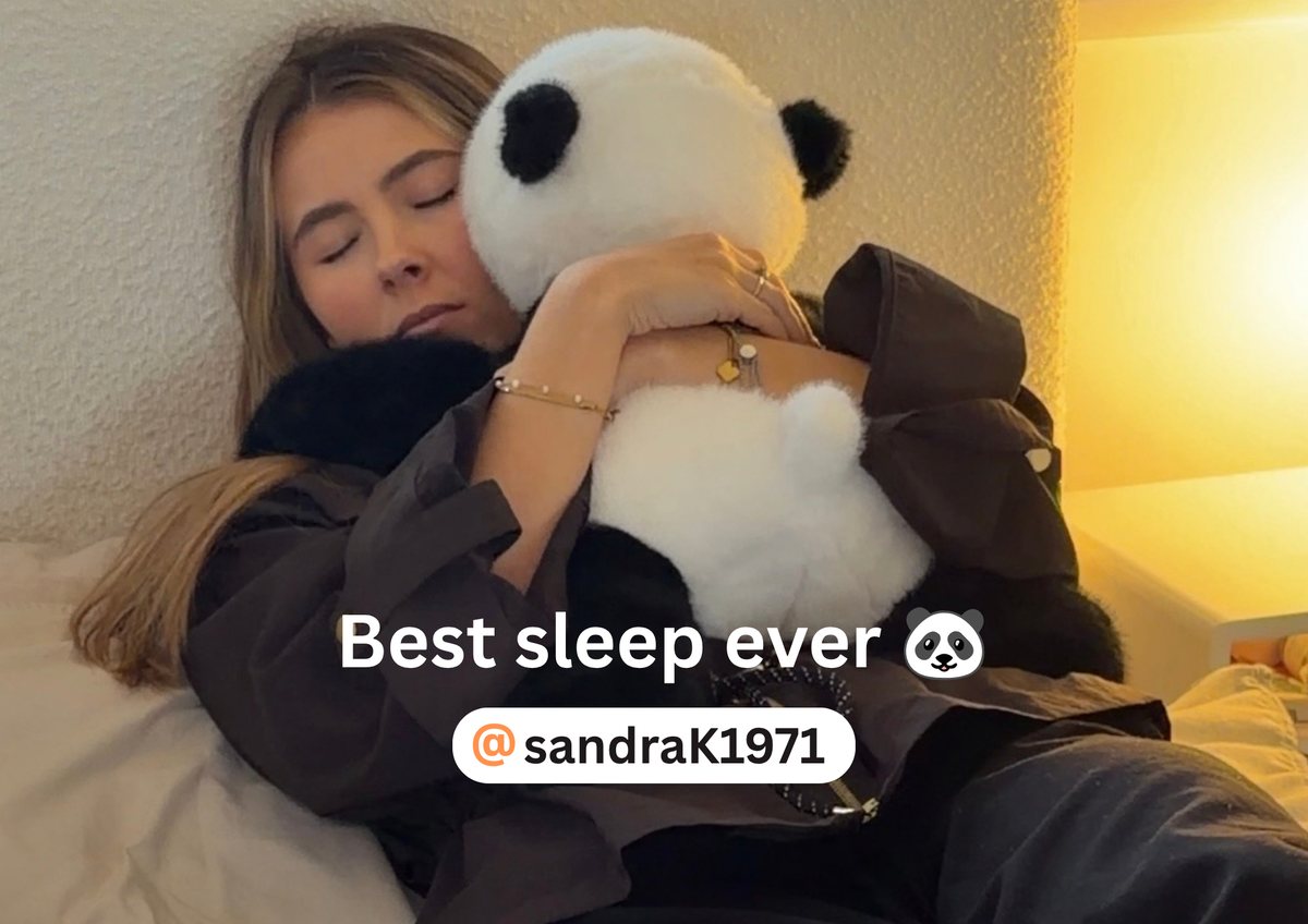Mia's Instagram story: lying in bed hugging Pookie, captioned Best sleep ever